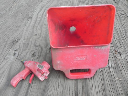 Wallboard texture hopper and